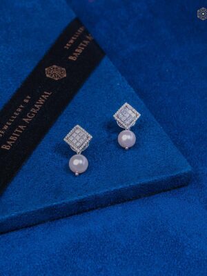 Regal Pearl Studs