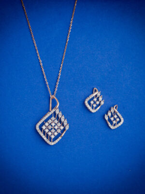 DPDPS10293 / DPDPE10883